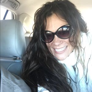 Meet your Posher, Melanie